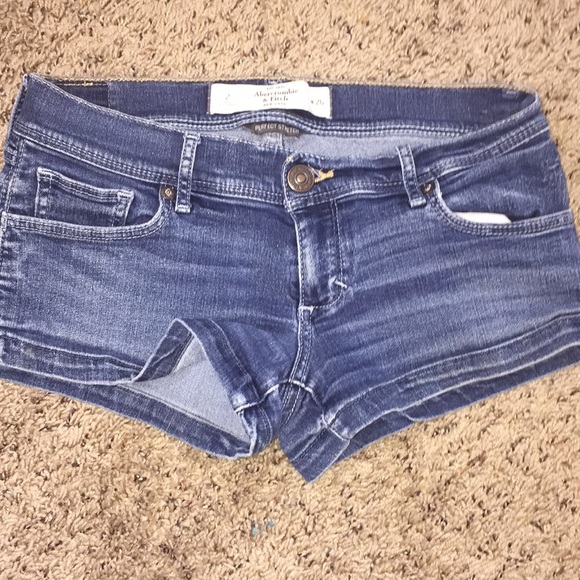 Jean shorts - Picture 1 of 3